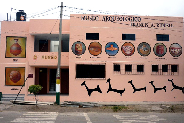 Visitar Museo municipal de Acari